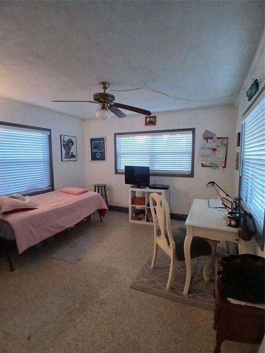 En Venta: $612,500 (3 camas, 1 baños, 1218 Pies cuadrados)