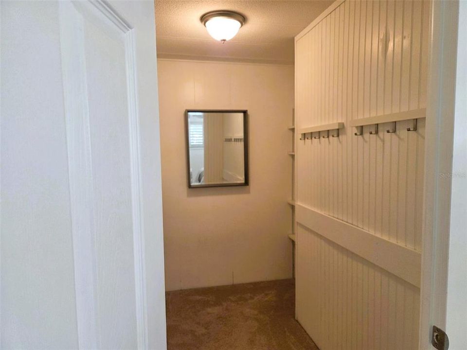 待售: $239,900 (2 贝兹, 2 浴室, 1160 平方英尺)