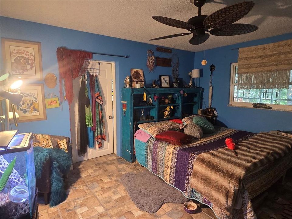 En Venta: $399,000 (2 camas, 2 baños, 1440 Pies cuadrados)