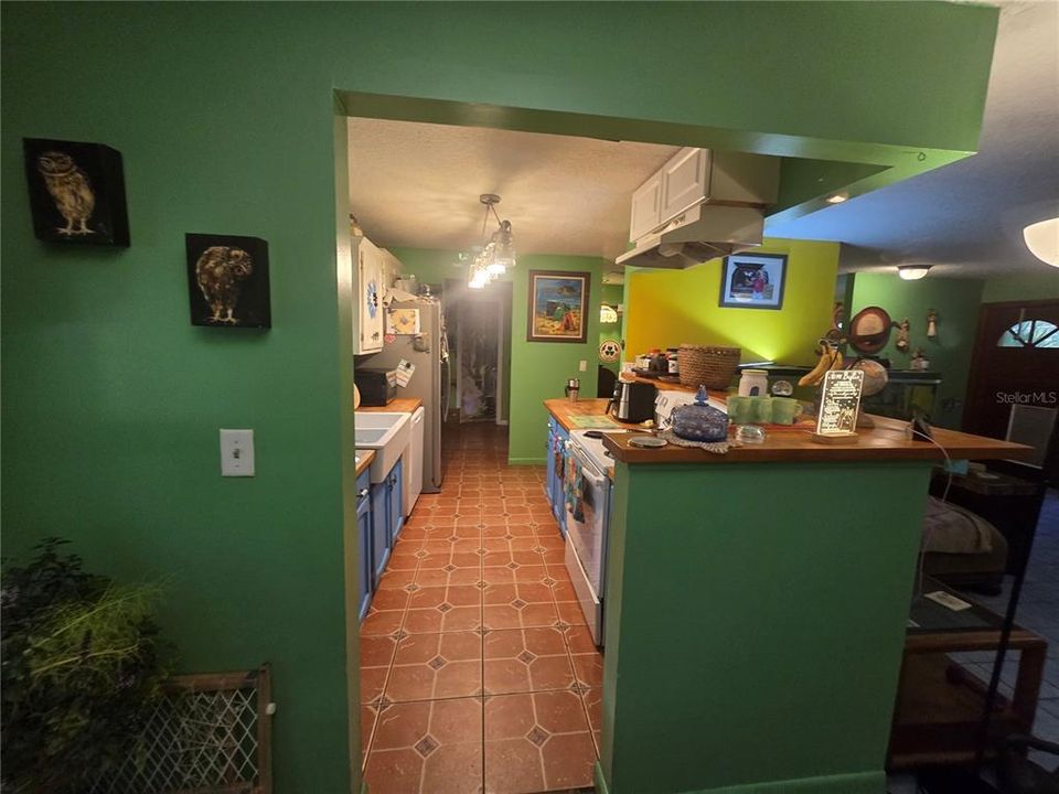 En Venta: $399,000 (2 camas, 2 baños, 1440 Pies cuadrados)