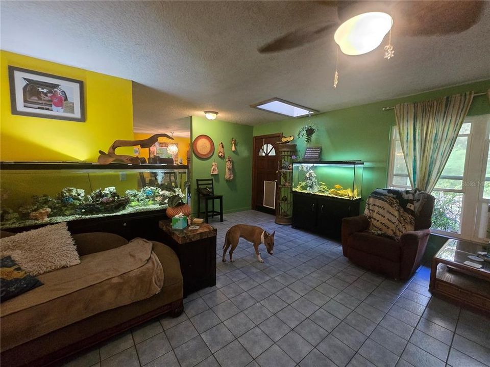 En Venta: $399,000 (2 camas, 2 baños, 1440 Pies cuadrados)