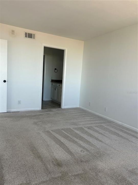 待售: $449,000 (2 贝兹, 2 浴室, 1050 平方英尺)