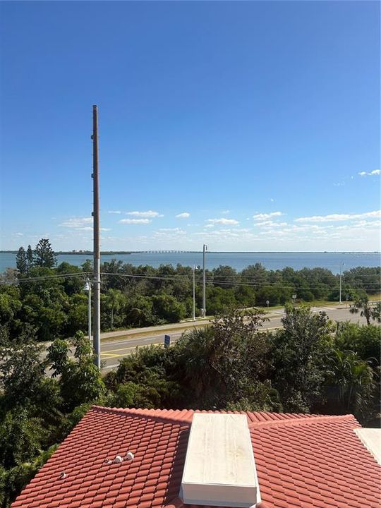 待售: $449,000 (2 贝兹, 2 浴室, 1050 平方英尺)