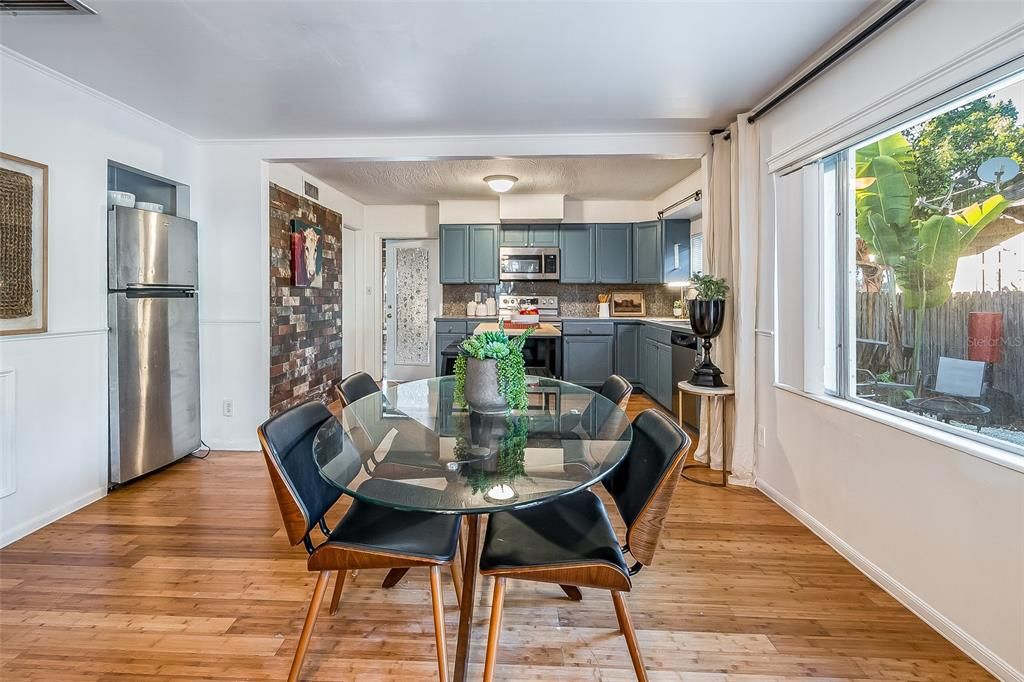 На продажу: $864,000 (4 спален, 3 ванн, 1791 Квадратных фут)