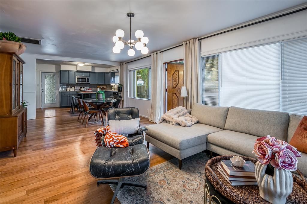 На продажу: $864,000 (4 спален, 3 ванн, 1791 Квадратных фут)