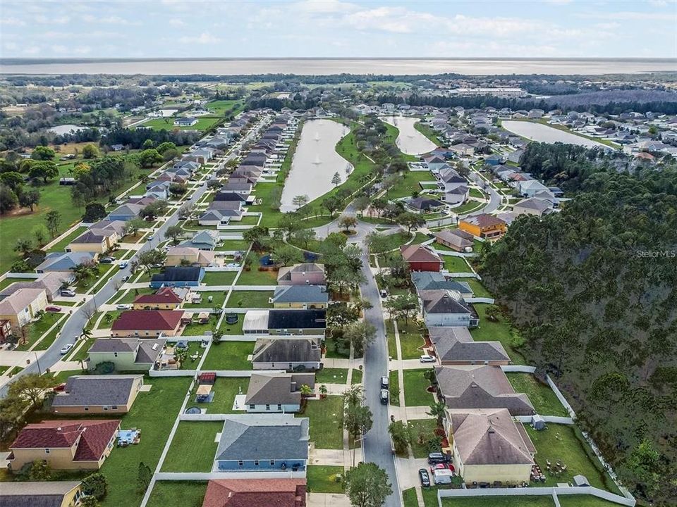 For Sale: $350,000 (3 beds, 2 baths, 1400 Square Feet)