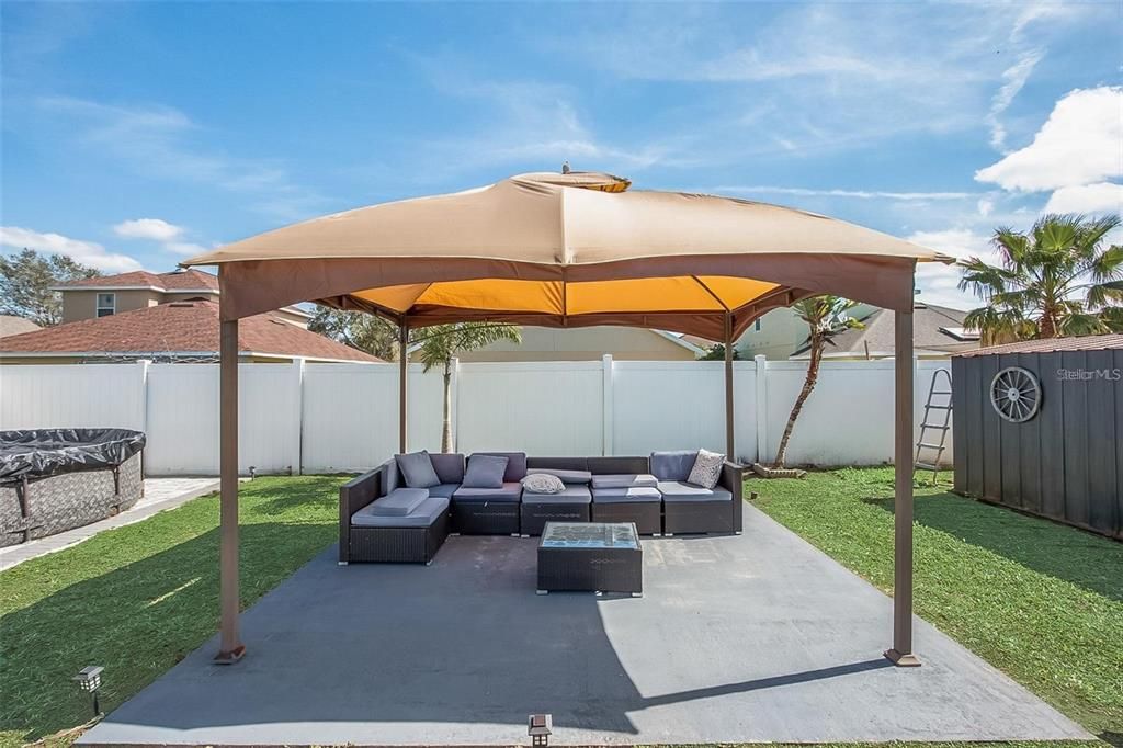 For Sale: $350,000 (3 beds, 2 baths, 1400 Square Feet)