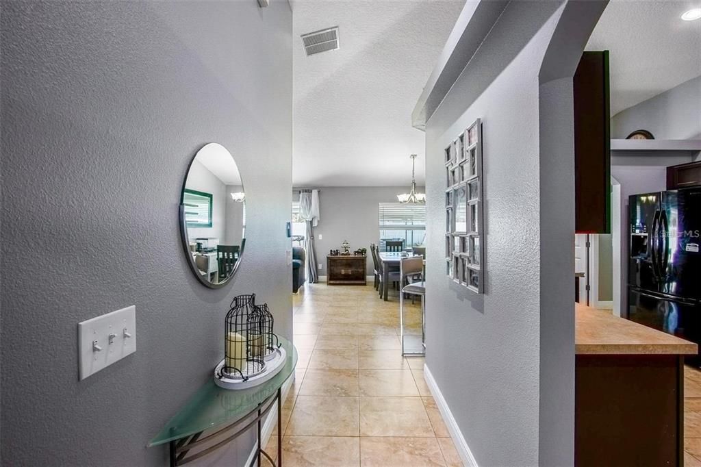 For Sale: $350,000 (3 beds, 2 baths, 1400 Square Feet)