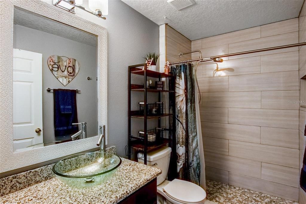 For Sale: $350,000 (3 beds, 2 baths, 1400 Square Feet)