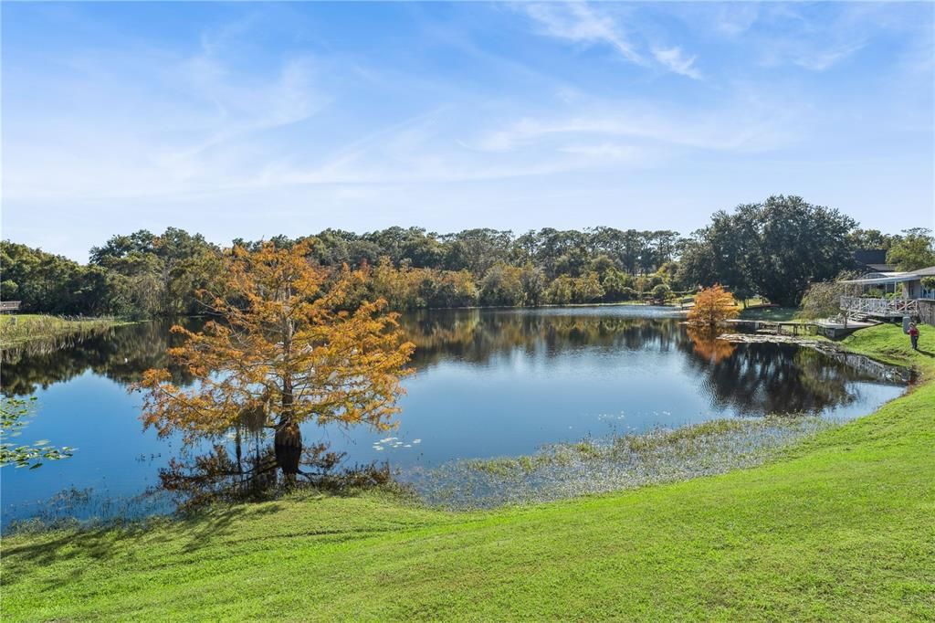 合同活跃: $499,000 (4 贝兹, 2 浴室, 2553 平方英尺)