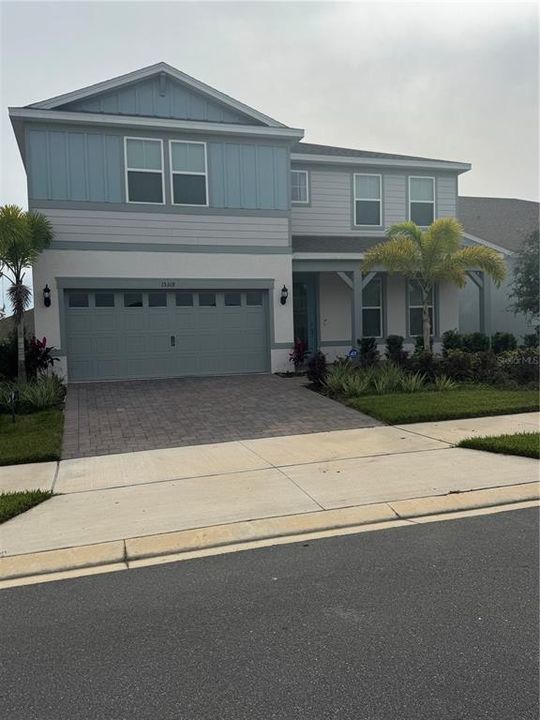 For Sale: $725,000 (5 beds, 4 baths, 2894 Square Feet)