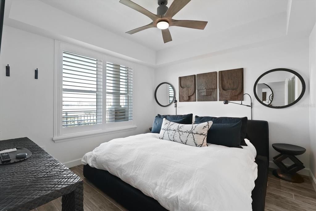 For Sale: $1,395,000 (3 beds, 2 baths, 1850 Square Feet)