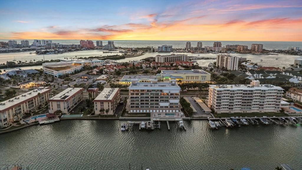 For Sale: $1,395,000 (3 beds, 2 baths, 1850 Square Feet)