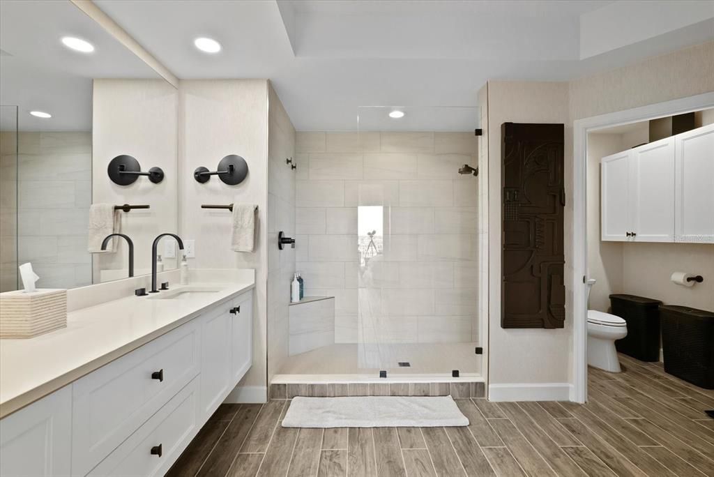 For Sale: $1,395,000 (3 beds, 2 baths, 1850 Square Feet)