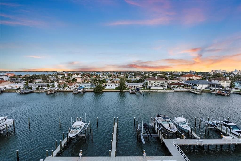 For Sale: $1,395,000 (3 beds, 2 baths, 1850 Square Feet)