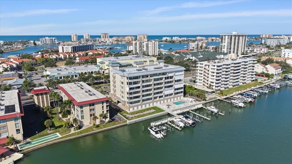 For Sale: $1,395,000 (3 beds, 2 baths, 1850 Square Feet)