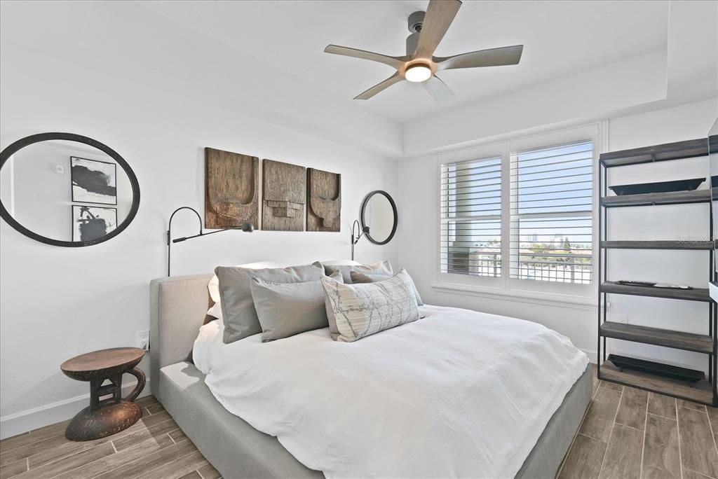 For Sale: $1,395,000 (3 beds, 2 baths, 1850 Square Feet)