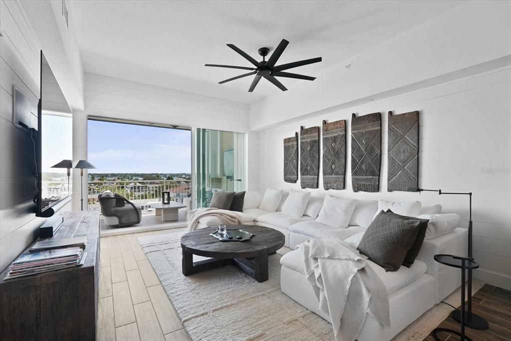 For Sale: $1,395,000 (3 beds, 2 baths, 1850 Square Feet)