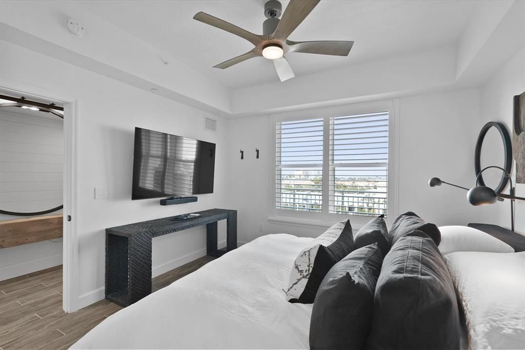 For Sale: $1,395,000 (3 beds, 2 baths, 1850 Square Feet)