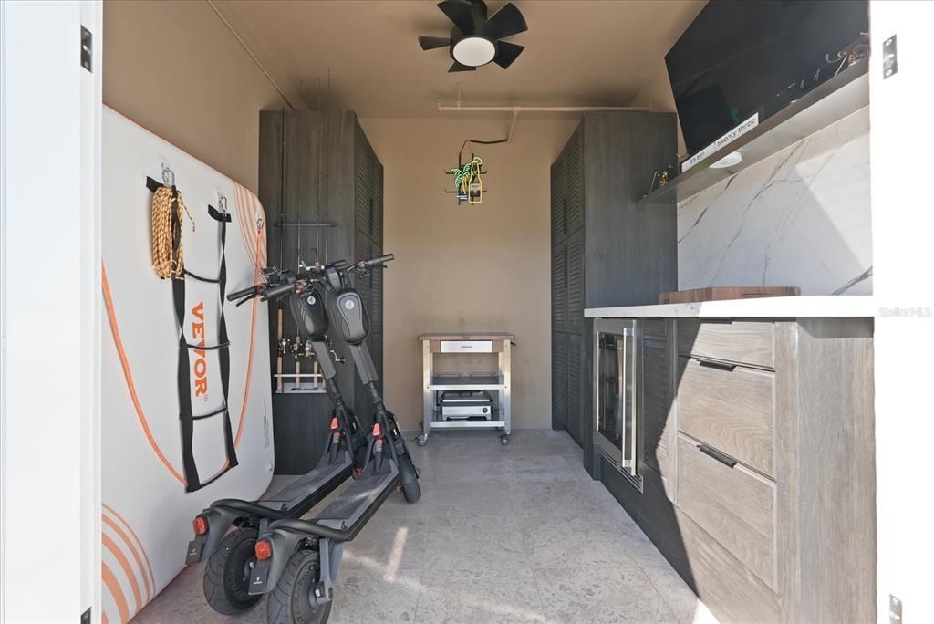 For Sale: $1,395,000 (3 beds, 2 baths, 1850 Square Feet)