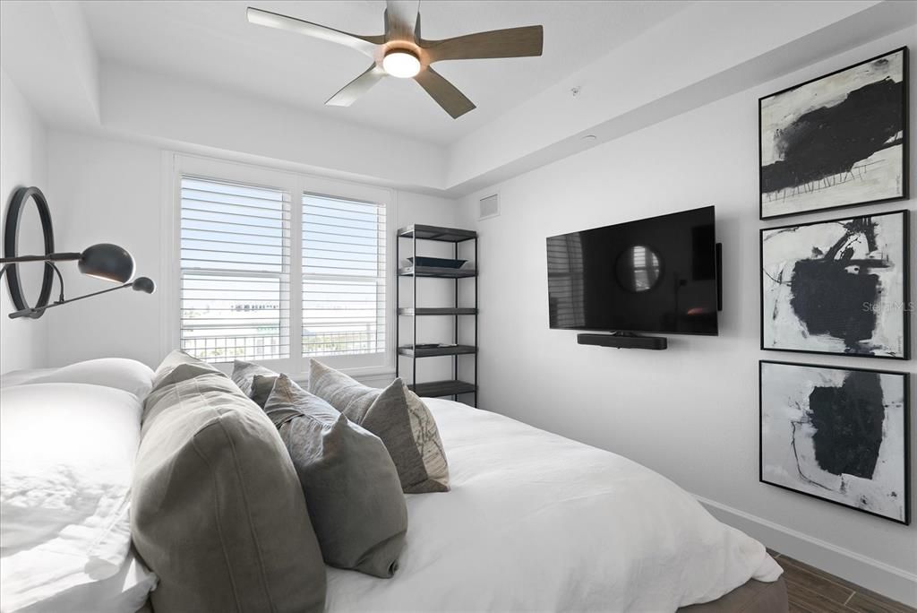 For Sale: $1,395,000 (3 beds, 2 baths, 1850 Square Feet)