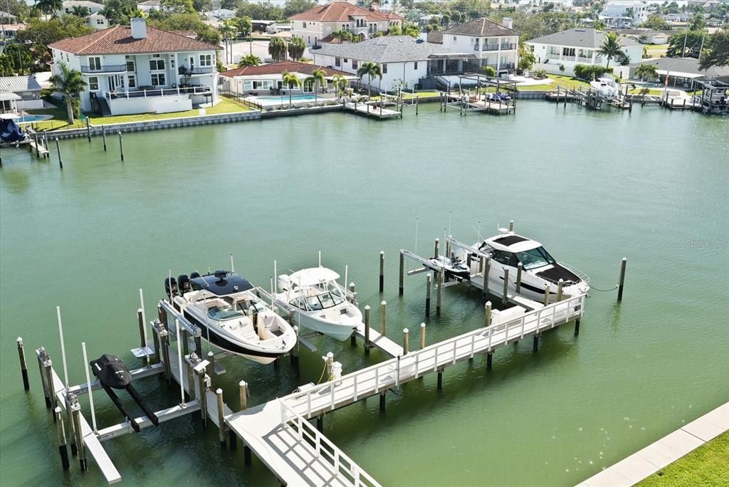 For Sale: $1,395,000 (3 beds, 2 baths, 1850 Square Feet)