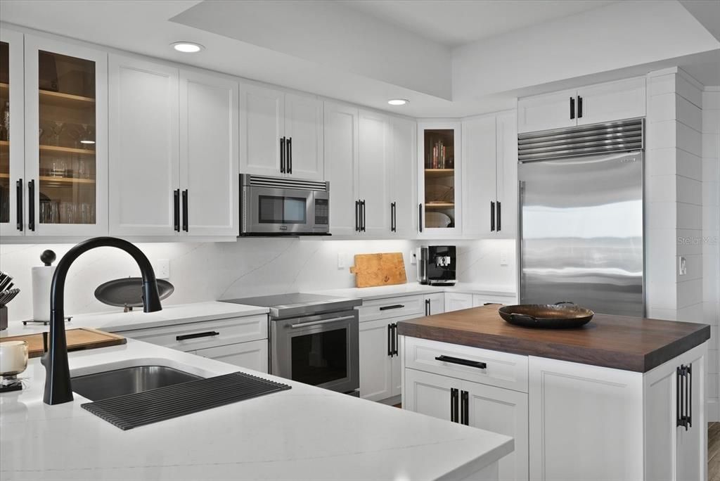 For Sale: $1,395,000 (3 beds, 2 baths, 1850 Square Feet)