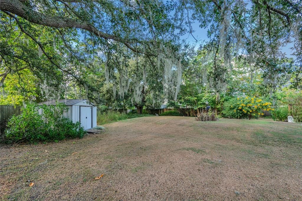 Active With Contract: $215,000 (3 beds, 2 baths, 1620 Square Feet)