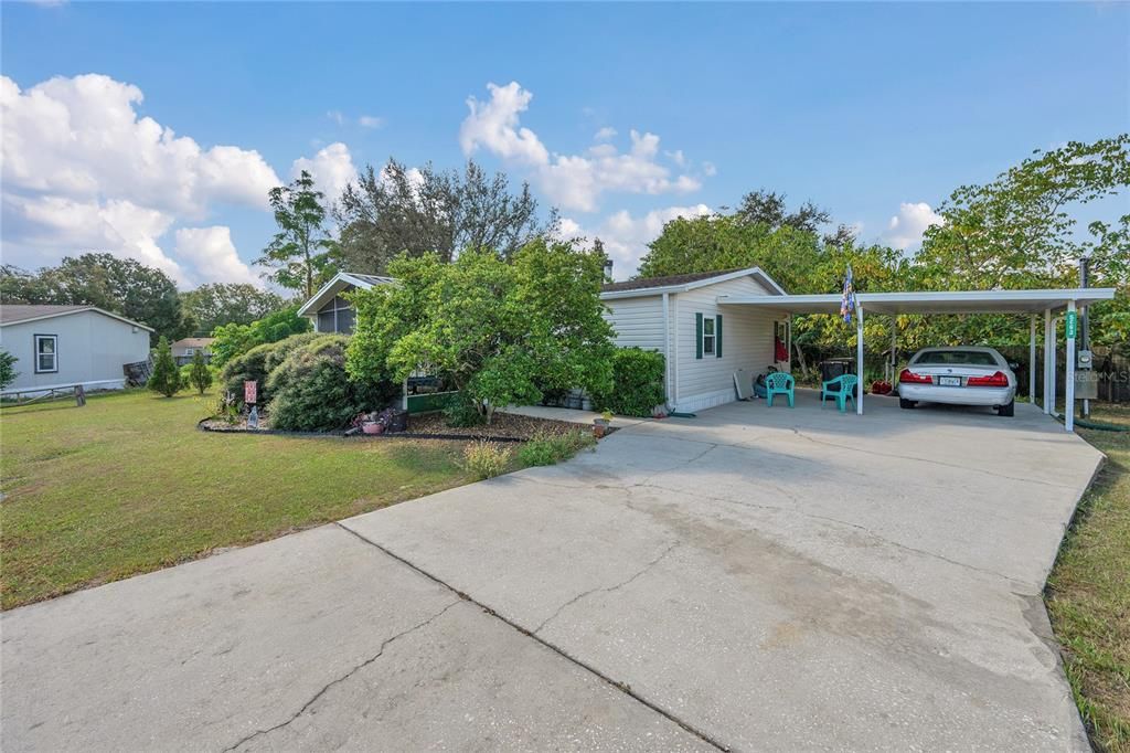 Active With Contract: $215,000 (3 beds, 2 baths, 1620 Square Feet)