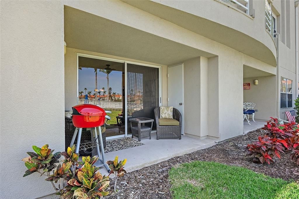 待售: $425,000 (2 贝兹, 2 浴室, 1075 平方英尺)