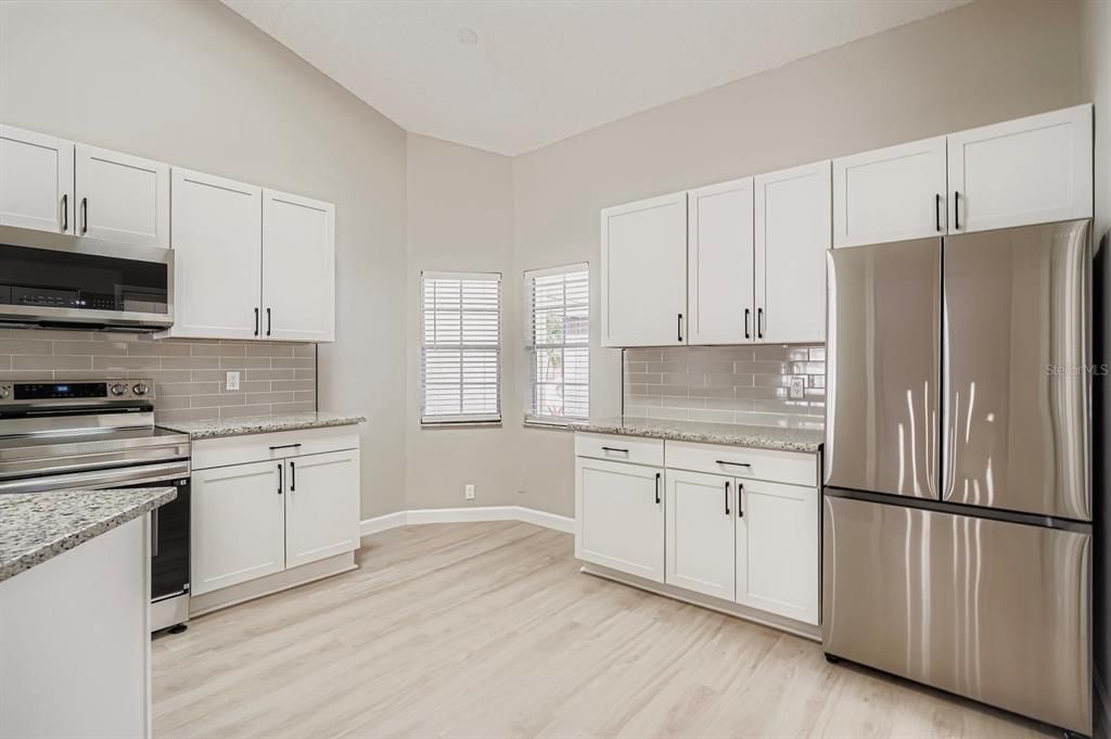 For Sale: $400,000 (4 beds, 2 baths, 1626 Square Feet)