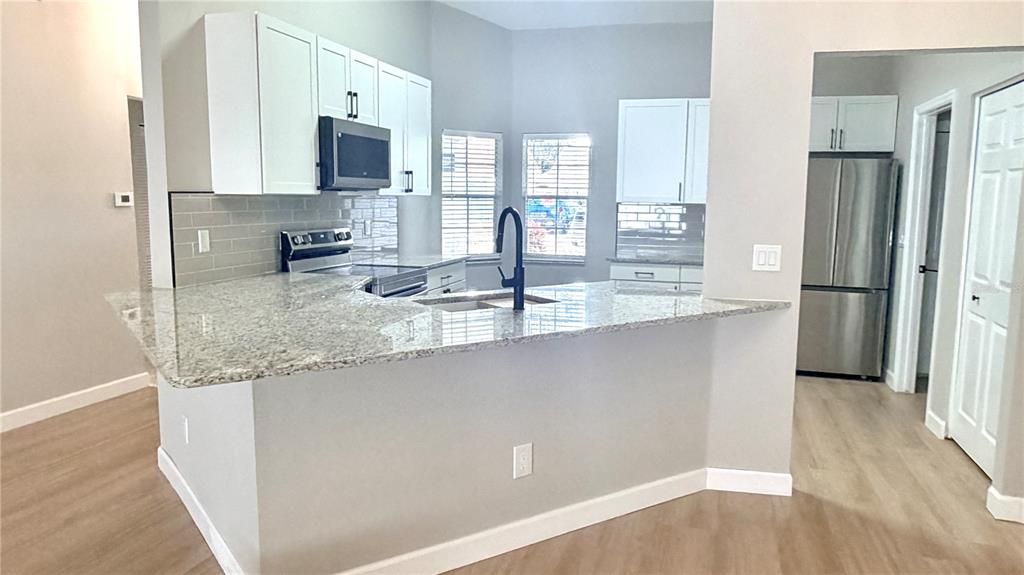 For Sale: $400,000 (4 beds, 2 baths, 1626 Square Feet)