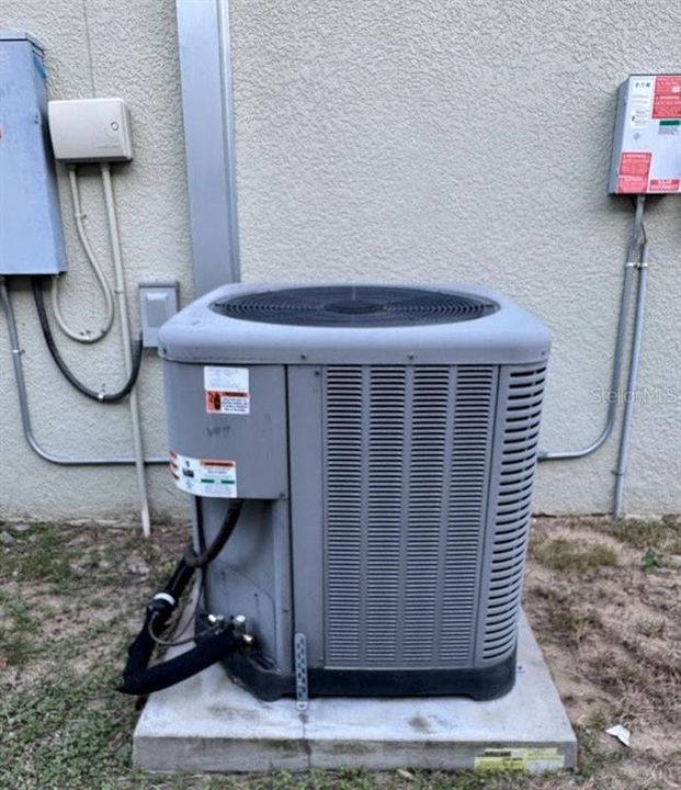 На продажу: $319,000 (4 спален, 2 ванн, 1874 Квадратных фут)