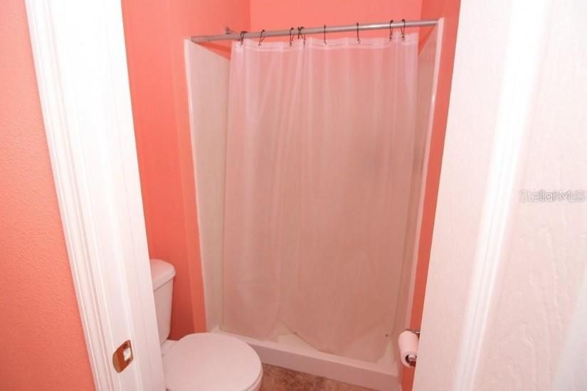 На продажу: $319,000 (4 спален, 2 ванн, 1874 Квадратных фут)