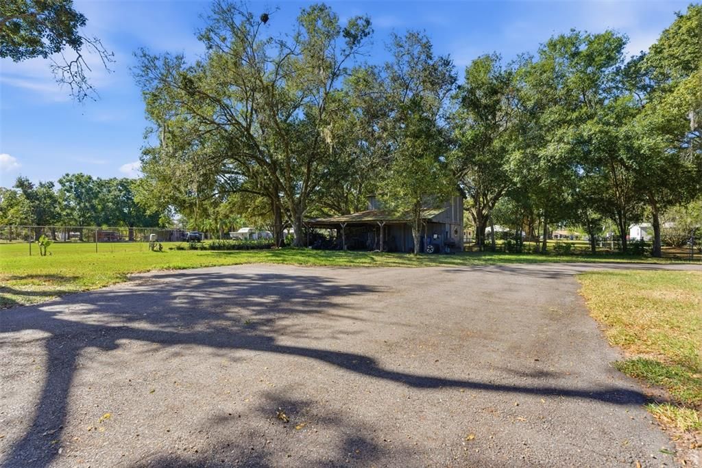 En Venta: $796,000 (3 camas, 3 baños, 2390 Pies cuadrados)