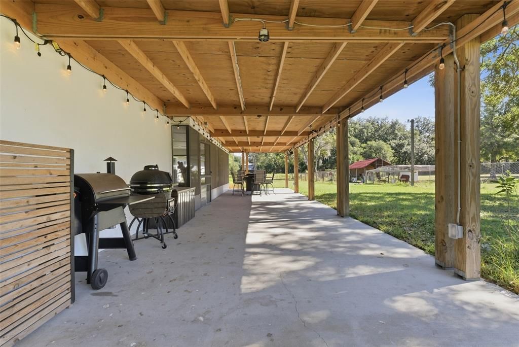 En Venta: $796,000 (3 camas, 3 baños, 2390 Pies cuadrados)