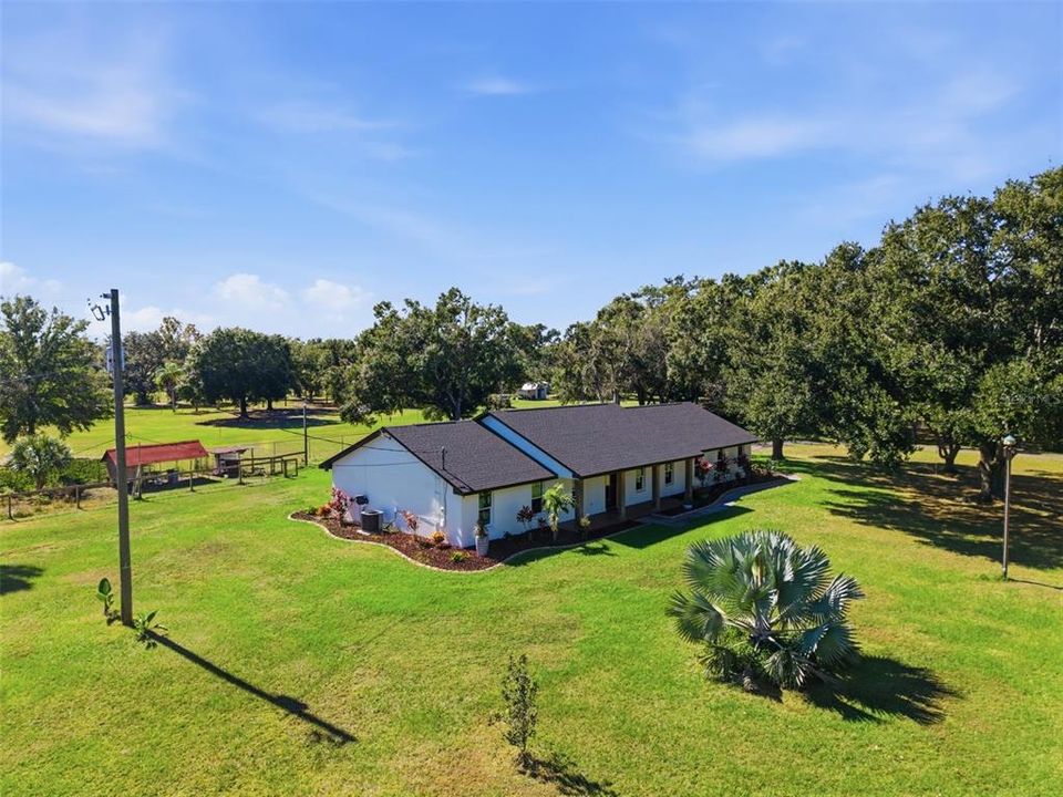 En Venta: $796,000 (3 camas, 3 baños, 2390 Pies cuadrados)