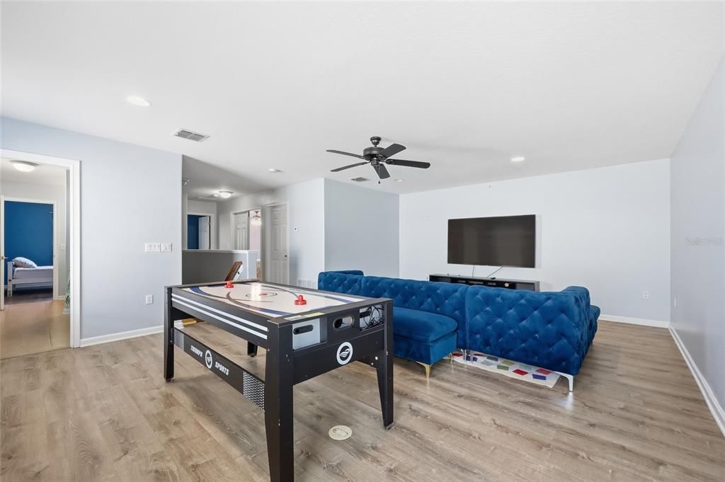 待售: $920,000 (5 贝兹, 4 浴室, 3802 平方英尺)