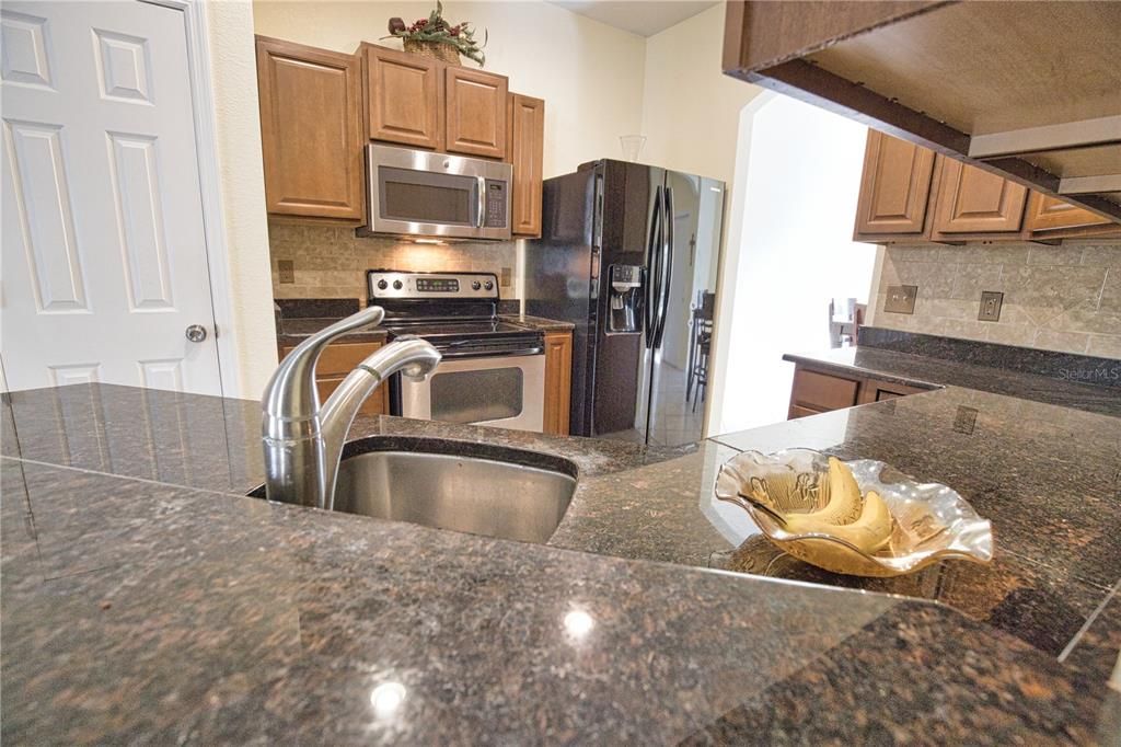 Active With Contract: $269,000 (3 beds, 2 baths, 1616 Square Feet)