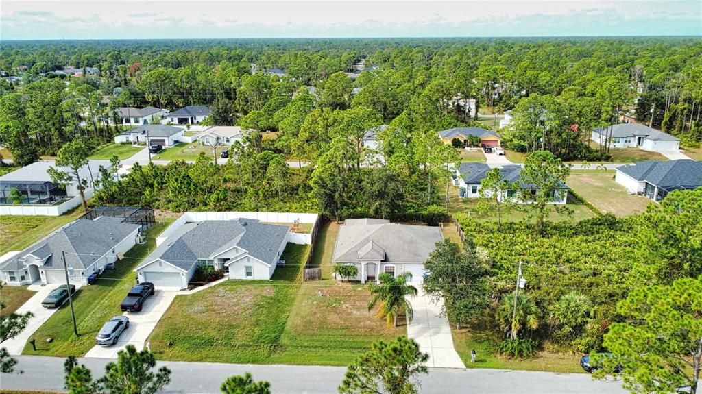 Active With Contract: $269,000 (3 beds, 2 baths, 1616 Square Feet)