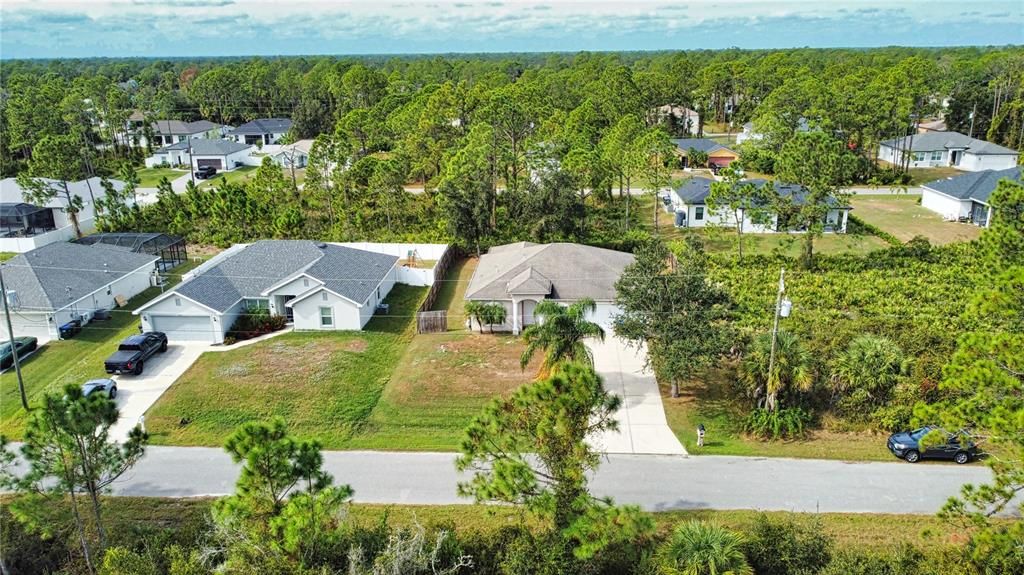 Active With Contract: $269,000 (3 beds, 2 baths, 1616 Square Feet)