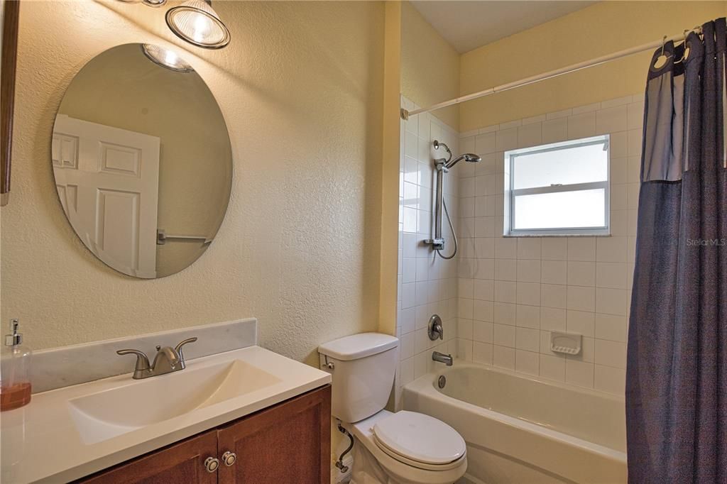 Active With Contract: $269,000 (3 beds, 2 baths, 1616 Square Feet)