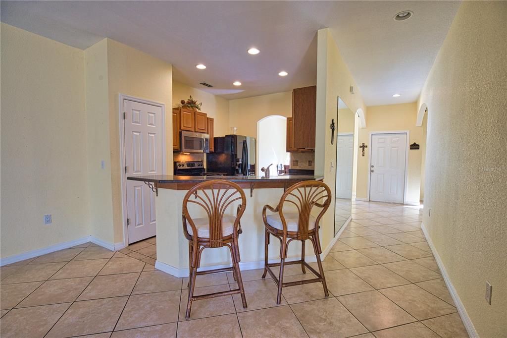 Active With Contract: $269,000 (3 beds, 2 baths, 1616 Square Feet)