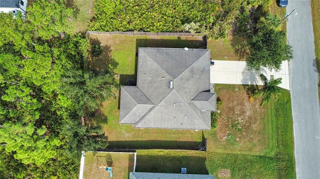 Active With Contract: $269,000 (3 beds, 2 baths, 1616 Square Feet)