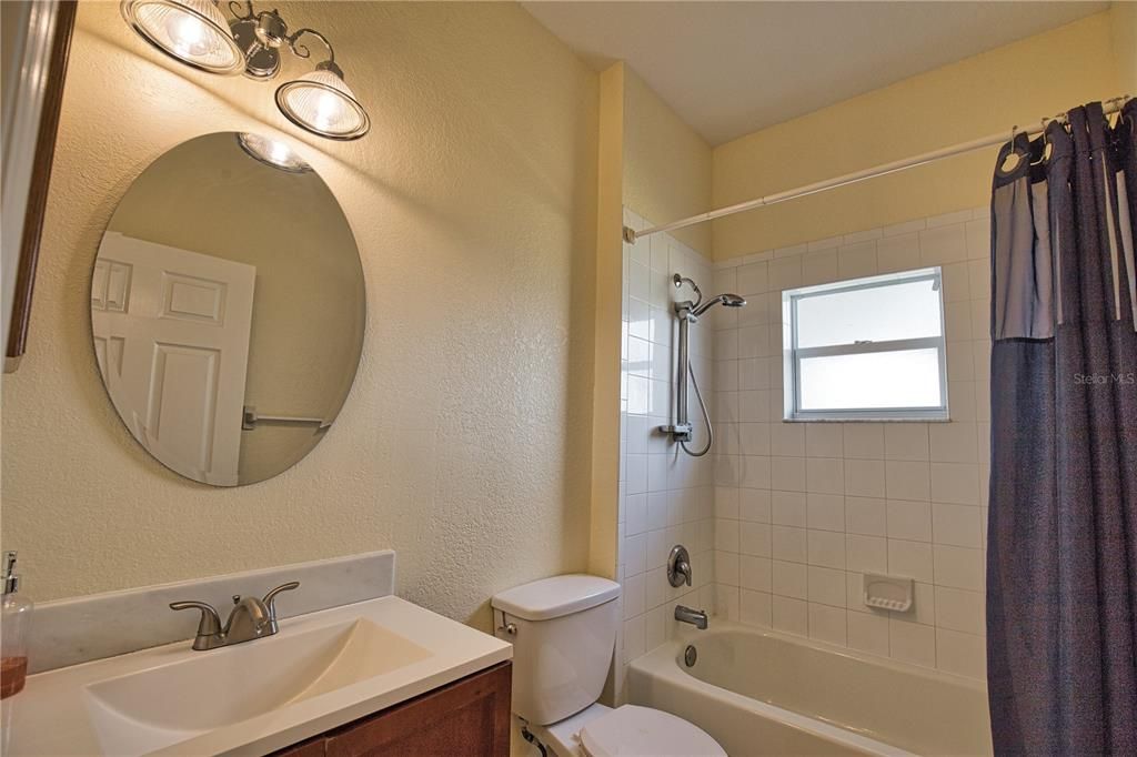 Active With Contract: $269,000 (3 beds, 2 baths, 1616 Square Feet)