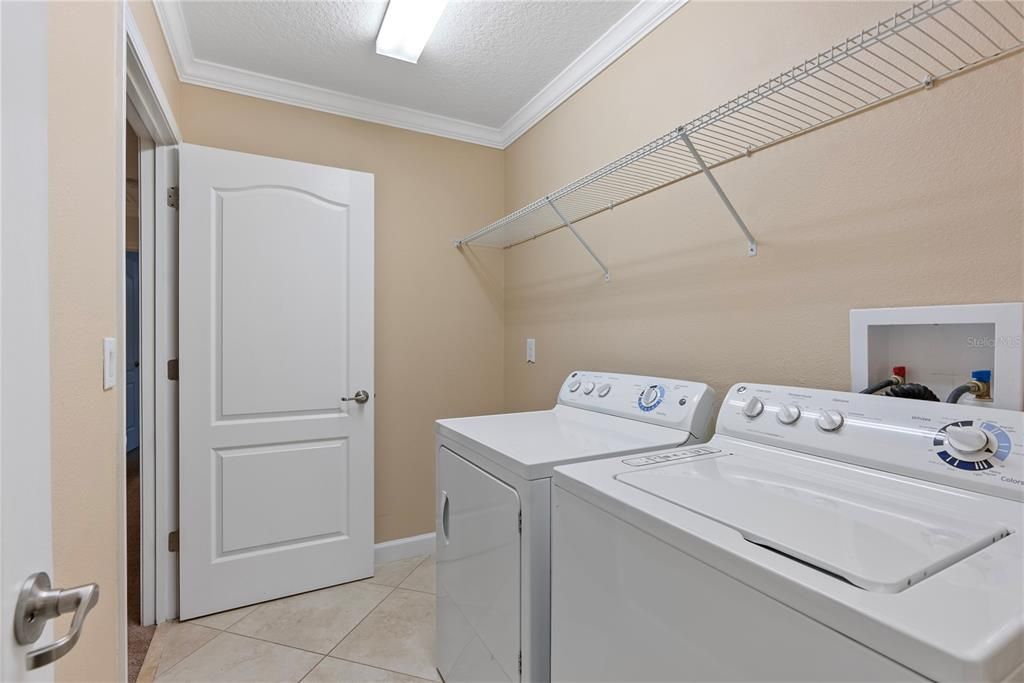 В аренду: $3,300 (4 спален, 2 ванн, 3061 Квадратных фут)