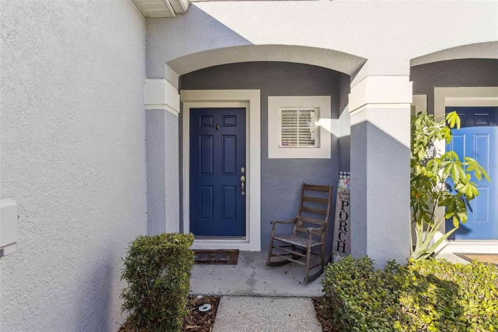 合同活跃: $271,990 (2 贝兹, 2 浴室, 1124 平方英尺)