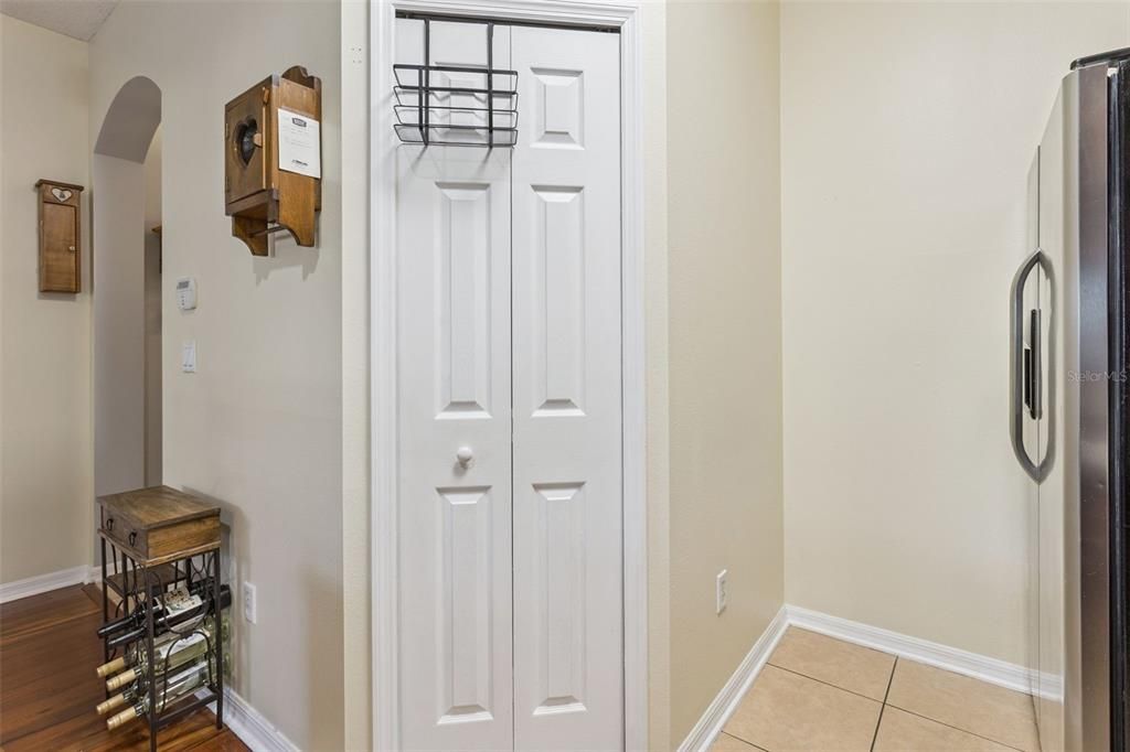 合同活跃: $271,990 (2 贝兹, 2 浴室, 1124 平方英尺)