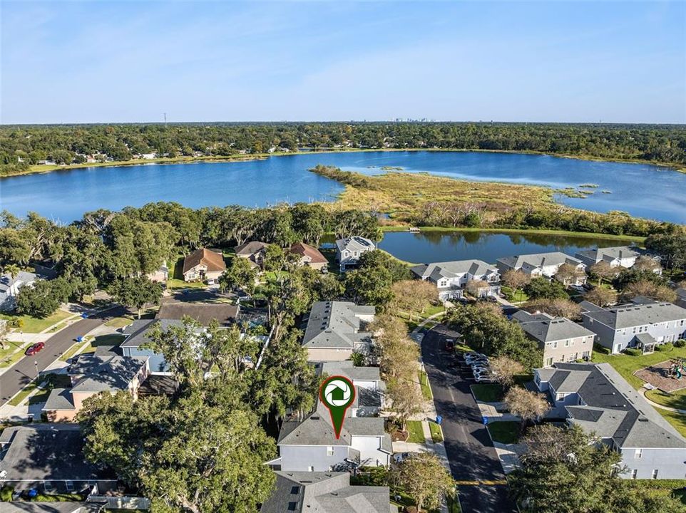 合同活跃: $271,990 (2 贝兹, 2 浴室, 1124 平方英尺)