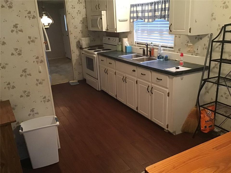 En Venta: $160,000 (3 camas, 2 baños, 1296 Pies cuadrados)